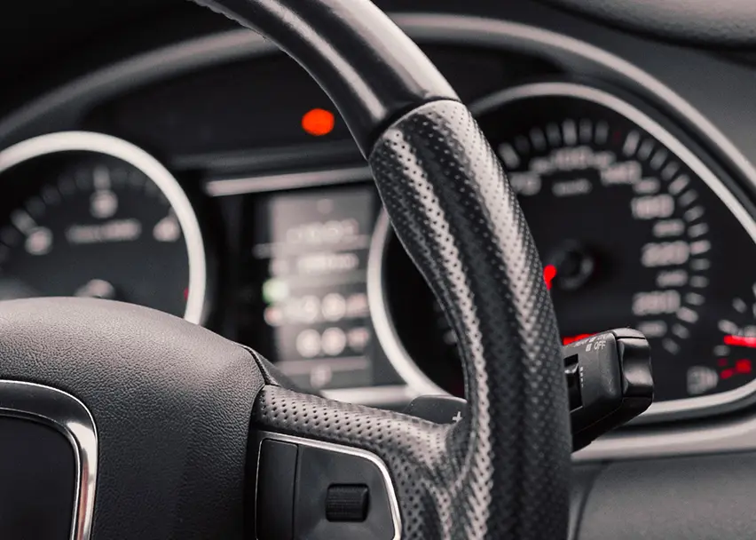 کار لوازمات: پردے کے پیچھے ہیرو آپ کی کار کی کارکردگی اور حفاظت کی حفاظت کرتا ہے